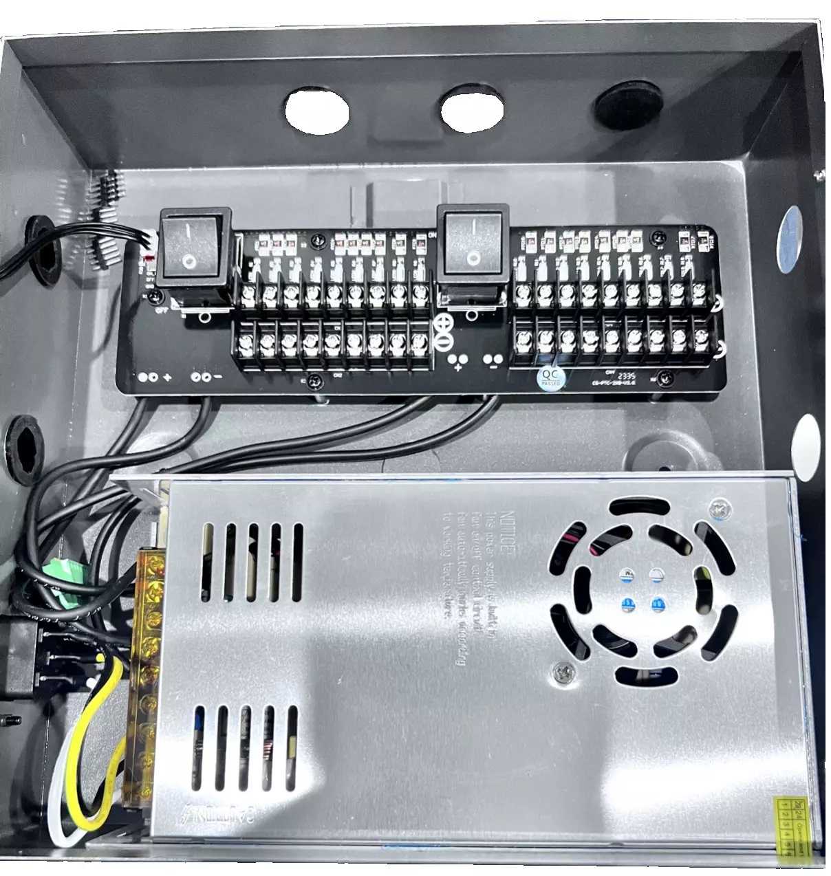 18 Channel DC Power Supply Box for Security Cameras 12VDC, 20Amp UL Listed (image for) 18 Channel DC Power Supply Box for Security Cameras 12VDC, 20Amp UL Listed